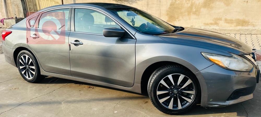 نيسان ألتيما